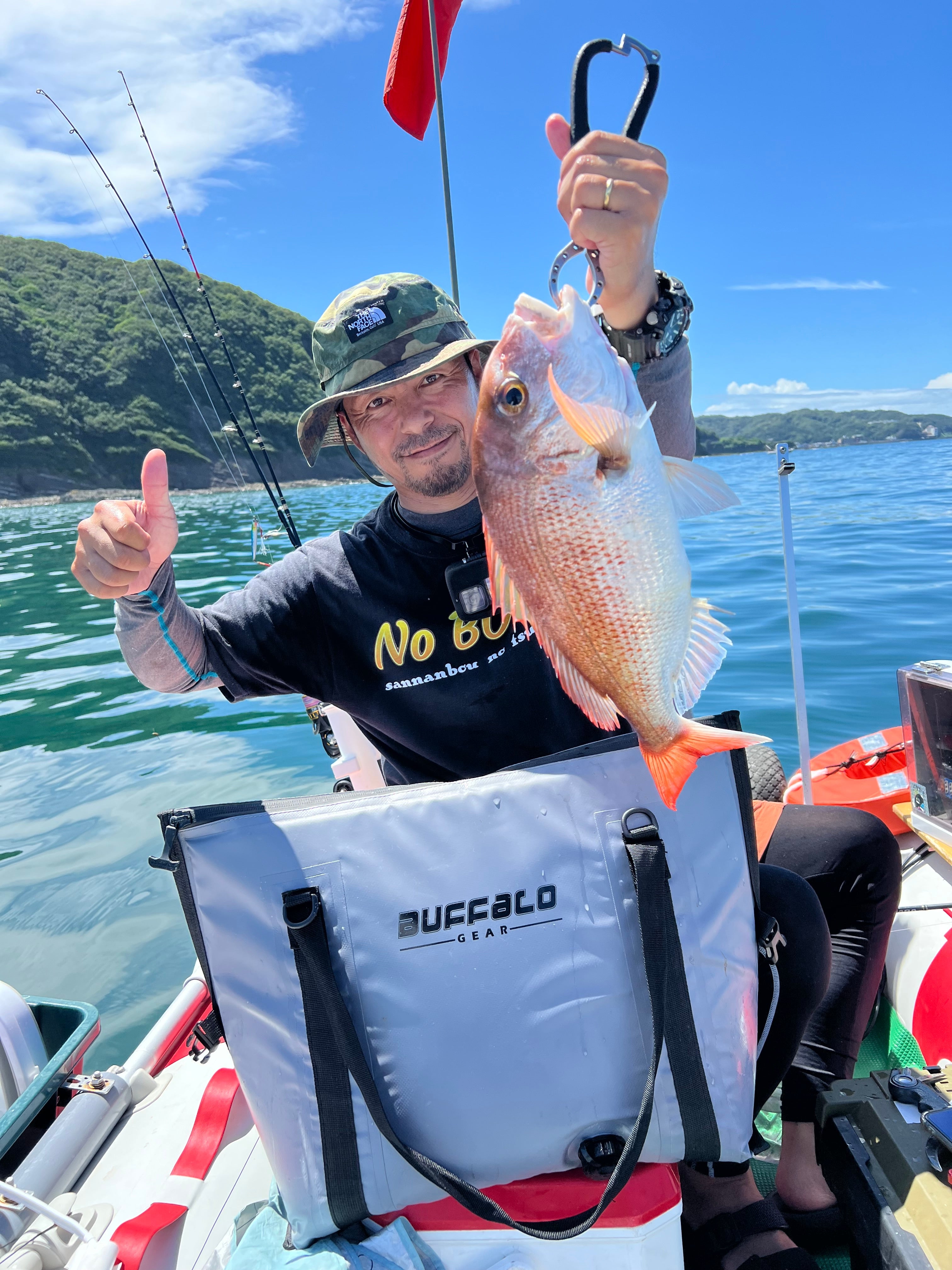 27QT Fish Bag Cooler With Flat Bottom